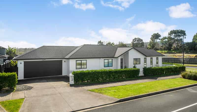 1 Siren Street, Milldale