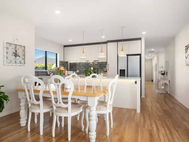 1 Siren Street, Milldale