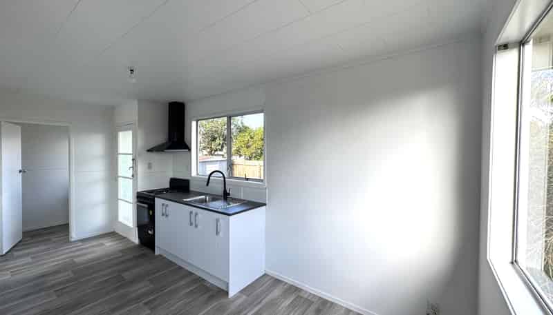 2/2 Arden Court, Clover Park
