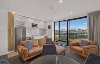 303/34 Red Oaks Drive, Frankton