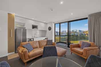 303/34 Red Oaks Drive, Frankton
