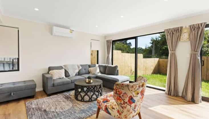 13D Bel Air Drive, Hillsborough