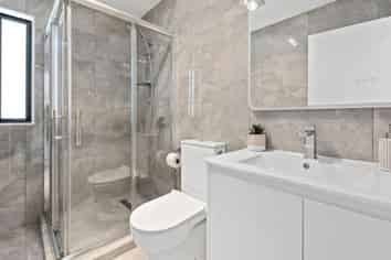 13D Bel Air Drive, Hillsborough