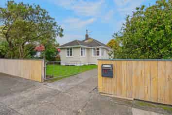 34 Colson Street, Avalon