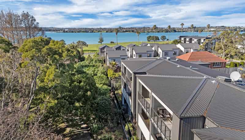 203/5 Tobruk Road, Panmure