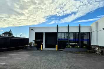 Quality industrial in prime New Lynn