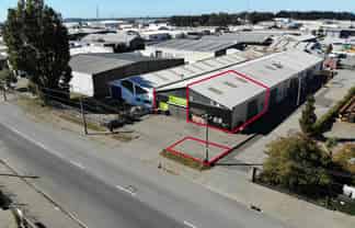 Entry-level warehouse, office and showroom