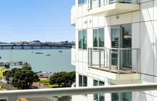 902/72 Devonport Road, Tauranga