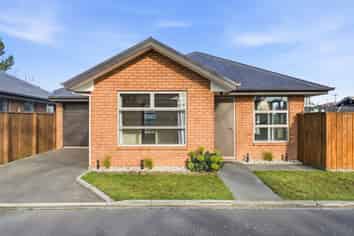 1/286 Pages Road, Wainoni