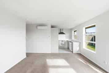 1/286 Pages Road, Wainoni