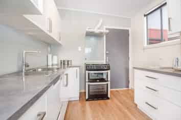 2/406 Omahu Road, Frimley