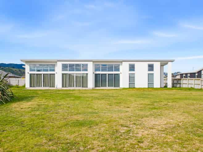 12 Bridford Way, Paraparaumu