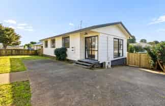 49A Redcrest Ave, Papakura