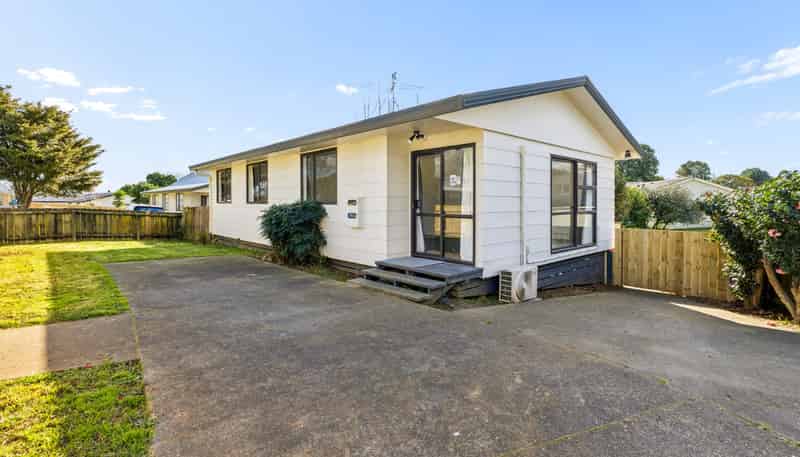 49A Redcrest Ave, Papakura