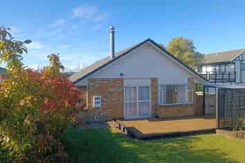 3/166 Bradbury Road, Botany Downs
