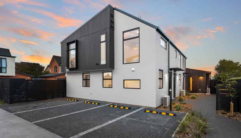 3/172 Colombo Street, Sydenham