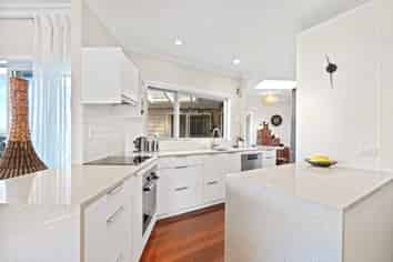108 Beach Road, Onerahi