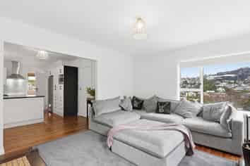 14 Upland Street, Helensburgh