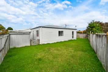B/22 Clarice Place, Takanini