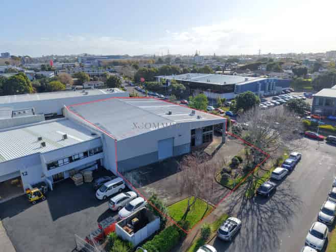 Standalone Corner Site Facility - 1,423sqm