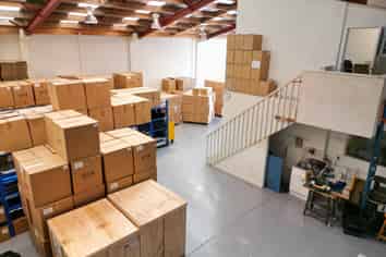 City fringe- owner occupier opportunity 