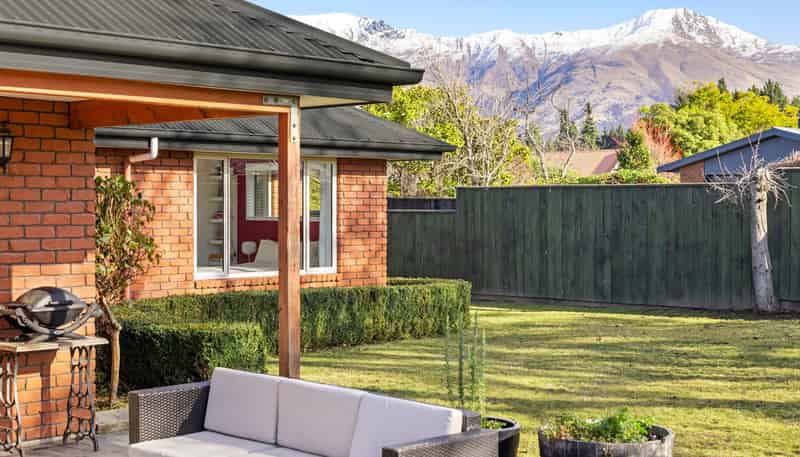 92 Mount Iron Drive, Wanaka