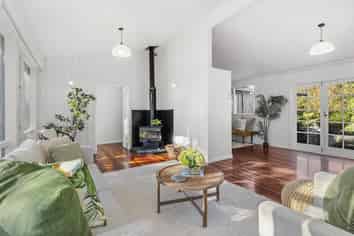 44 Kahu Road, Paremata