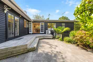 44 Kahu Road, Paremata