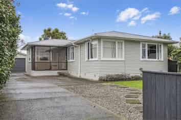 25 Waterloo Crescent , Hokowhitu