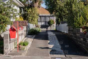36 Kelvin Street, Marchwiel