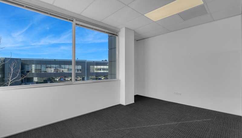 3B/6 Sir William Pickering Drive , Burnside