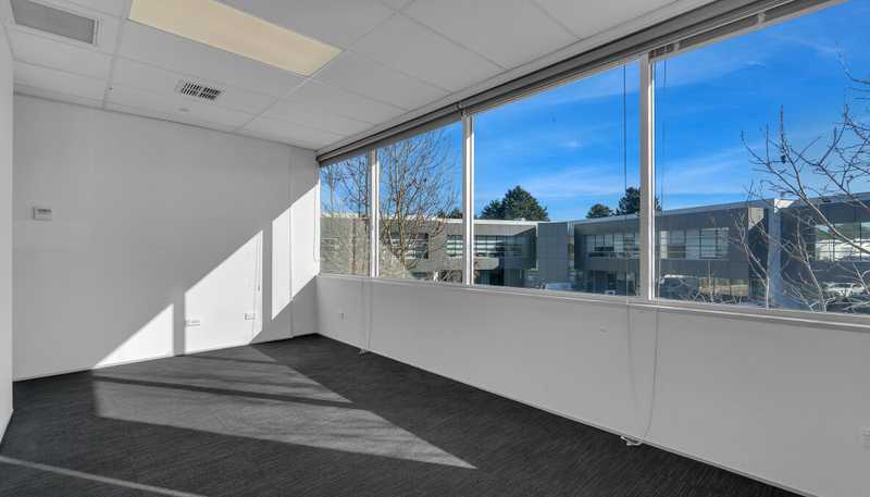 3B/6 Sir William Pickering Drive , Burnside
