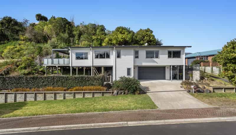 18 The Fairway, Whakatane