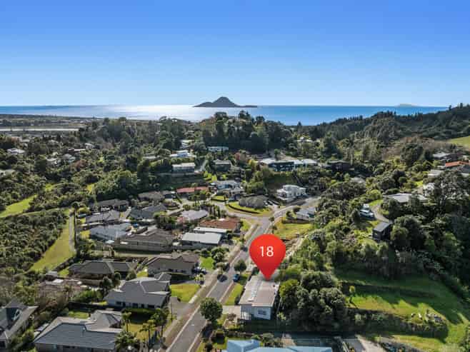 18 The Fairway, Whakatane