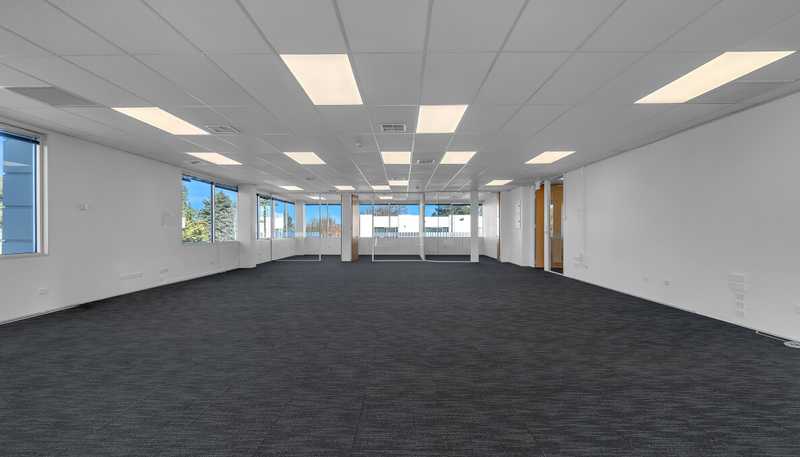 1B/6 Sir William Pickering Drive , Burnside
