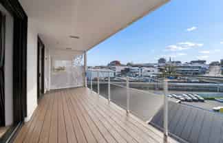 214/27 Enfield Street, Mount Eden