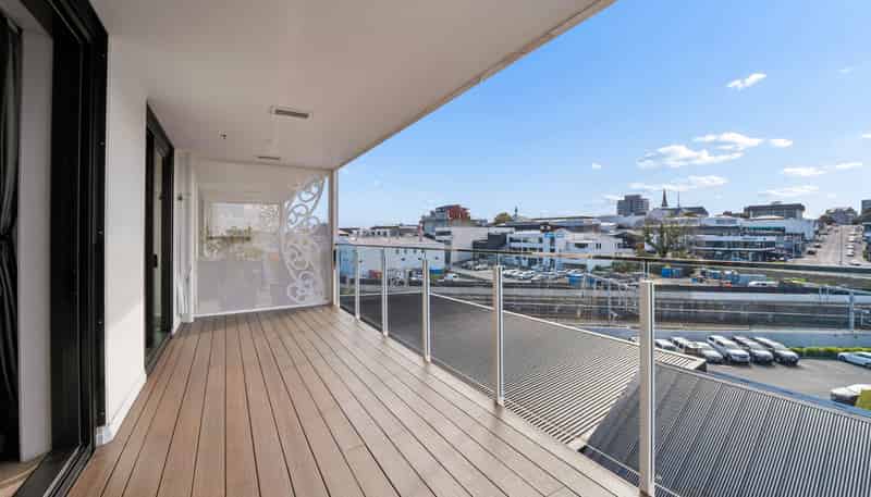214/27 Enfield Street, Mount Eden