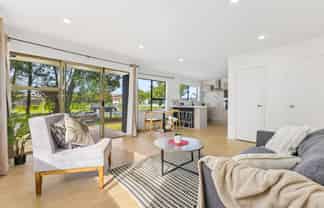 1/22 Gibbons Road, Weymouth
