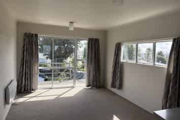 14/19a Verbena Road, Birkdale