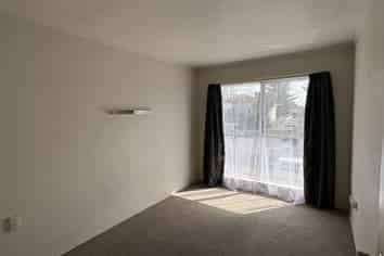 14/19a Verbena Road, Birkdale