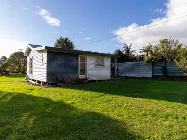 9 & 11 Sunderland Street, Waimangaroa