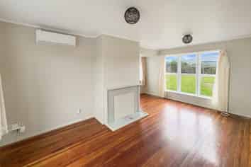 8 Miro Street, Levin