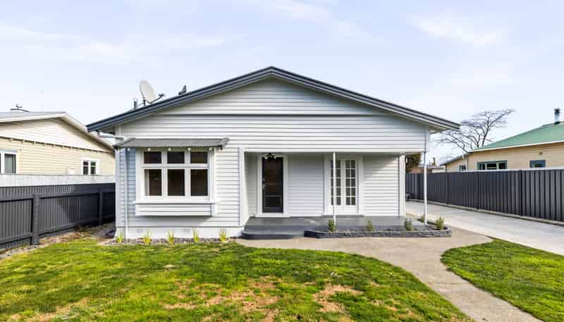 701 Buller Street, Akina