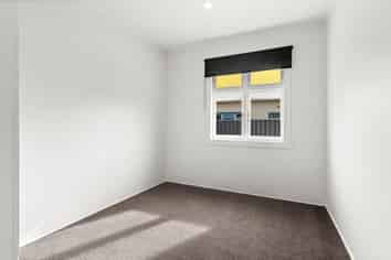 701 Buller Street, Akina