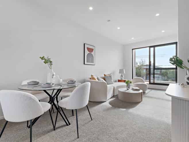 7 & 8/113 Te Atatu Road, Te Atatu South
