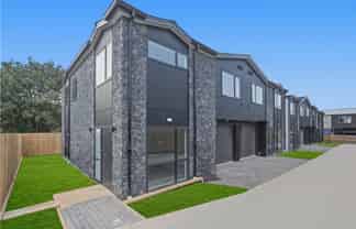 2/20 Earlsworth Road, Mangere East