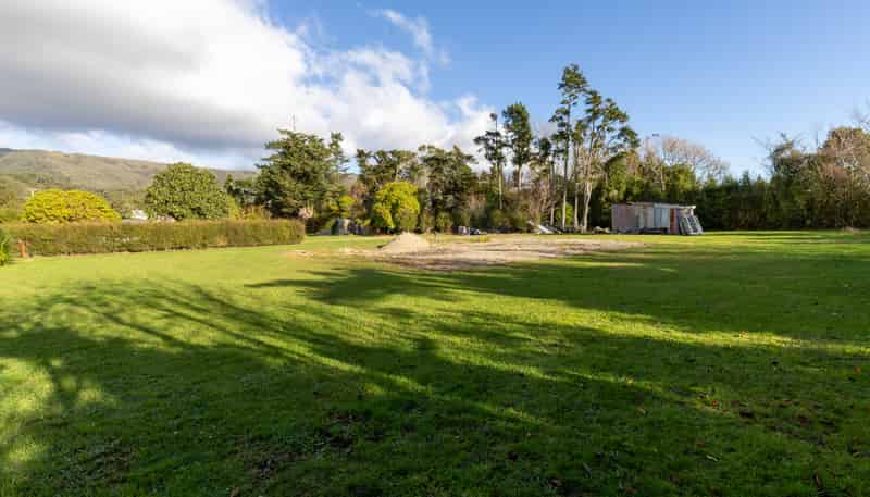 11 Sunderland Street, Waimangaroa