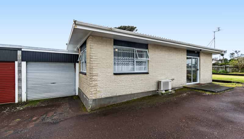 2/137A Ngamotu Road, Spotswood