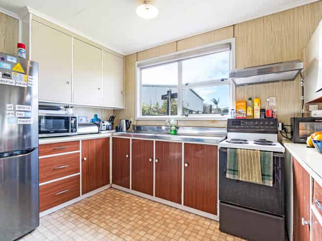 2/137A Ngamotu Road, Spotswood
