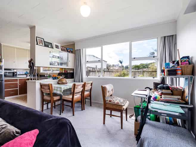 2/137A Ngamotu Road, Spotswood
